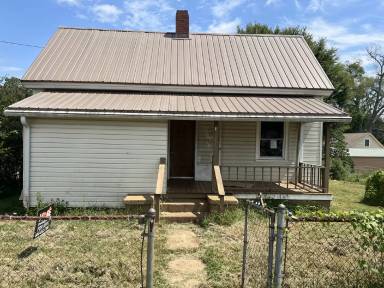Main picture of 1 Parker St