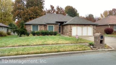 Main picture of 1127 W Maplewood St