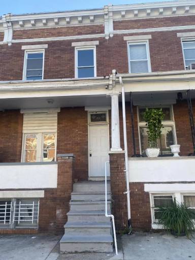 Main picture of 1641 E 25th St