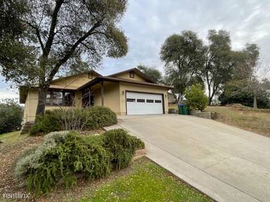 Main picture of 745 Arbona Cir N
