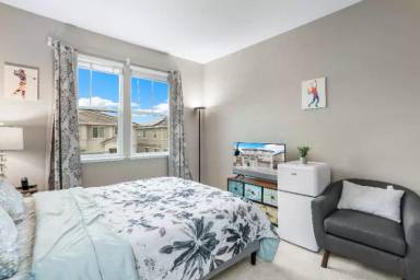 Main picture of 40 Greystone Pl