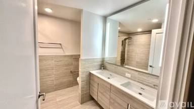 Main picture of 7700 River Rd