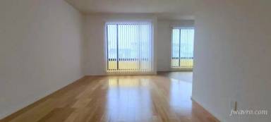 Main picture of 8 19th Ave