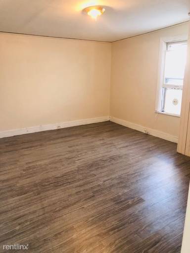 Main picture of 43 S 3rd St