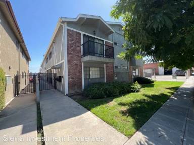 Main picture of 270 W Valencia Ave