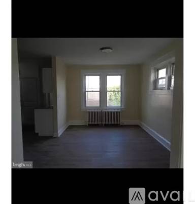 Main picture of 510 W 35th St