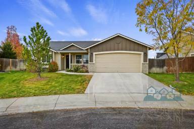 Main picture of 15825 Granite Peak Ave