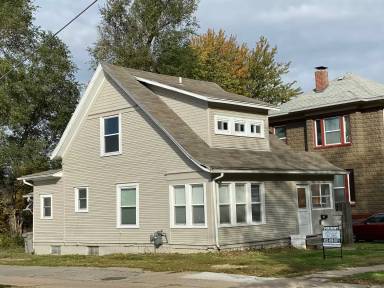 Main picture of 135 N 30th St