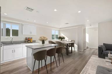 Main picture of 1820 1/2 Orchard Ave