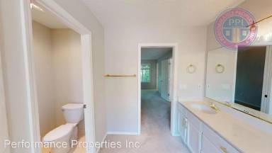 Main picture of 1732 NW Mill Pond Rd