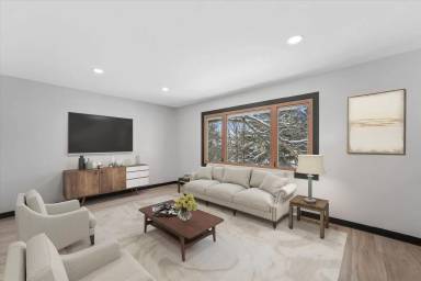 Main picture of 668 Hearne Ct