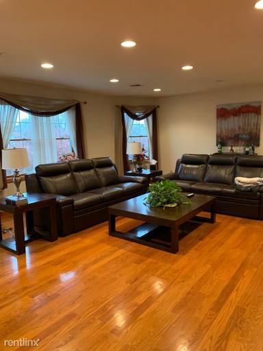 Main picture of 53 Salter Pl