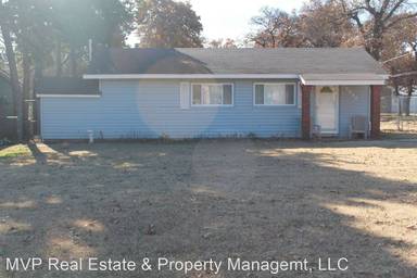 Main picture of 9020 SE 6th St