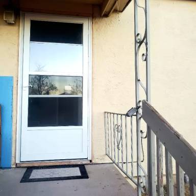 Main picture of 2230 1/2 Cheyenne Ave