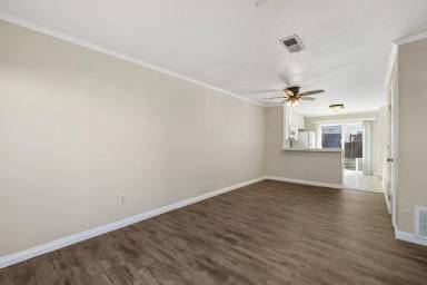 Main picture of 10187 Peaceful Ct