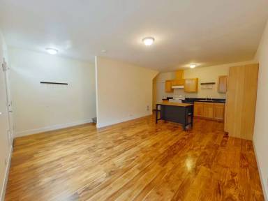 Main picture of 1857 Pearl St