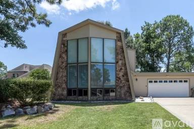 Main picture of 3918 Chevy Chase Ln