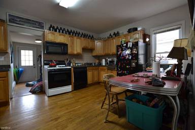 Main picture of 16 Highgate St