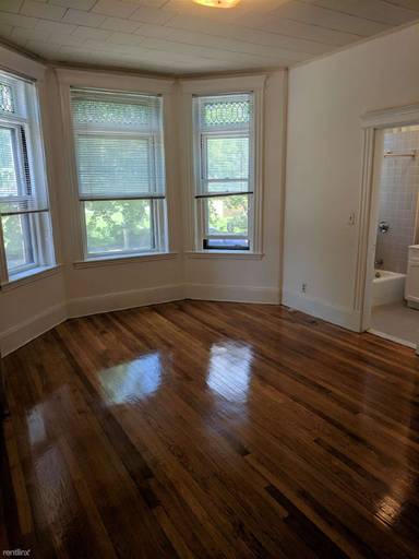 Main picture of 143 Park Dr