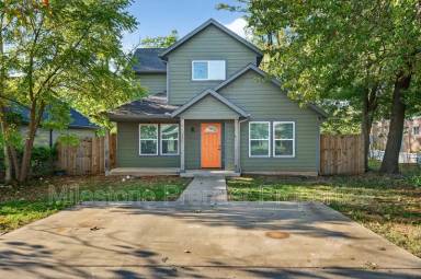 Main picture of 1022 Rice St