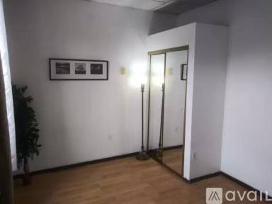 Main picture of 2301 Colby Ave