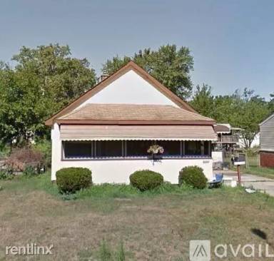 Main picture of 5304 Woodward St