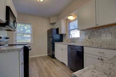 Main picture of 2110 Mississippi Blvd