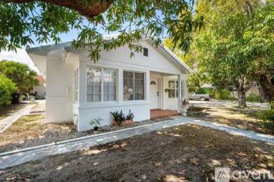 Main picture of 4815 N Flagler Dr