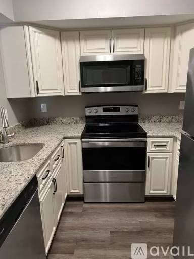Main picture of 1548 SE Royal Green Cir