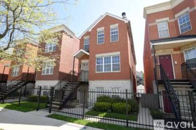 Main picture of 1443 N Larrabee St
