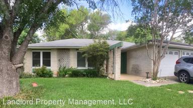 Main picture of 8328 Meadow Forest St