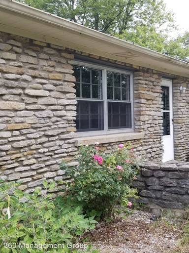 Main picture of 831 Ecton Rd