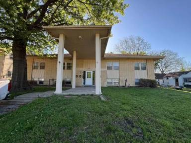 Main picture of 529 Brown Circle Dr