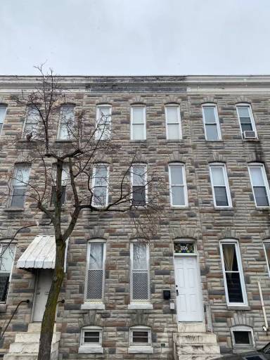 Main picture of 206 S Payson St