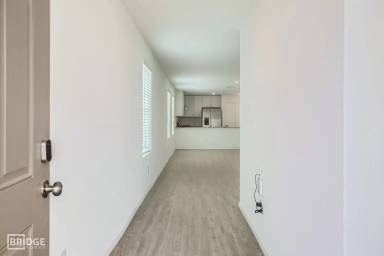 Main picture of 2408 Lake Hls