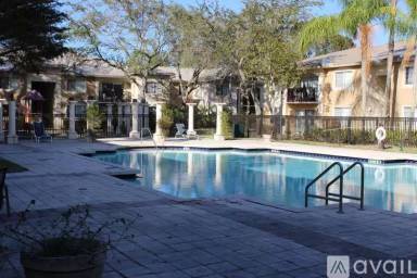 Main picture of 1700 Crestwood Ct S