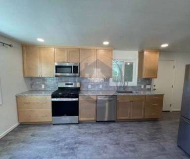 Main picture of 1947 Yew St SE