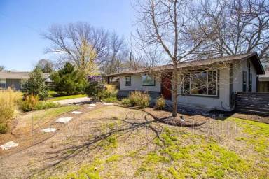 Main picture of 3005 Birdwood Cir