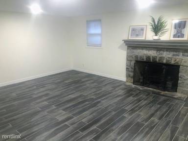 Main picture of 225 Commonwealth Ave