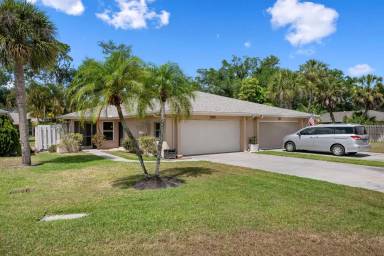 Main picture of 4212 Center Gate Ln