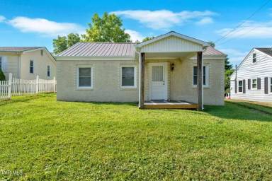 Main picture of 3361 Bloomingdale Rd