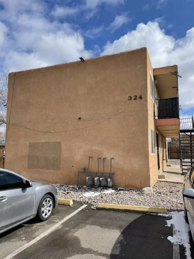 Main picture of 324 Vermont Street Northeast - C