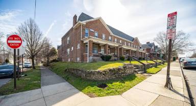 Main picture of 1474 Summit St