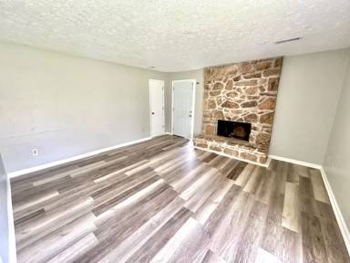 Main picture of 9024 Mahogany Row SE