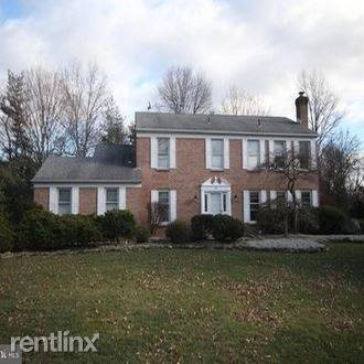 Main picture of 22 Melvina Dr