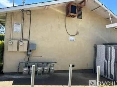 Main picture of 690 Lincoln Rd E