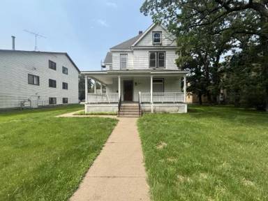 Main picture of 611 5th Ave S