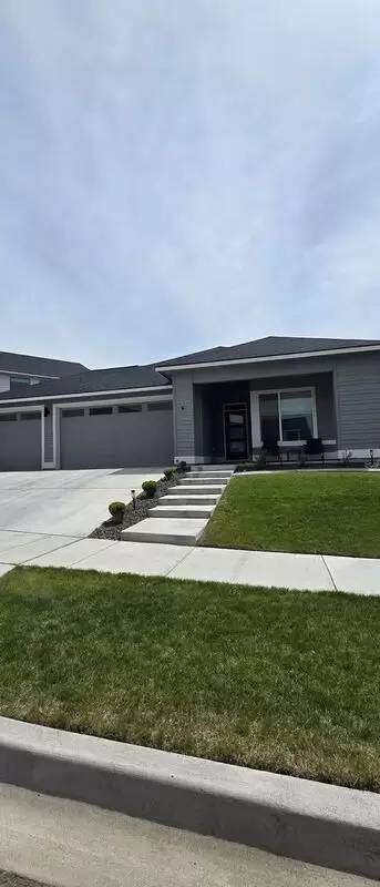 Main picture of 4725 Roark Dr