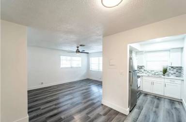 Main picture of 4100 SW 24 Ct Fort Lauderdale