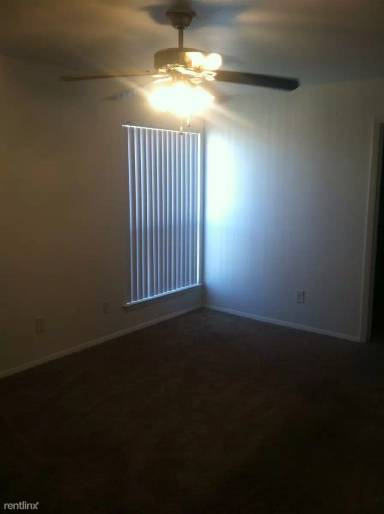 Main picture of 2600 S 1st St